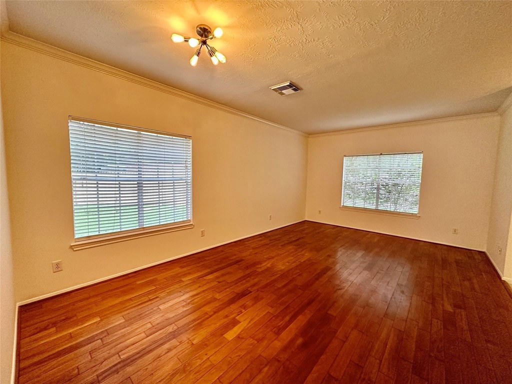 1414 Diamond Brook Drive - Photo 3