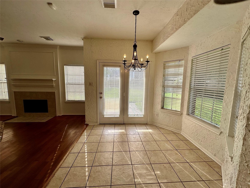 1414 Diamond Brook Drive - Photo 11