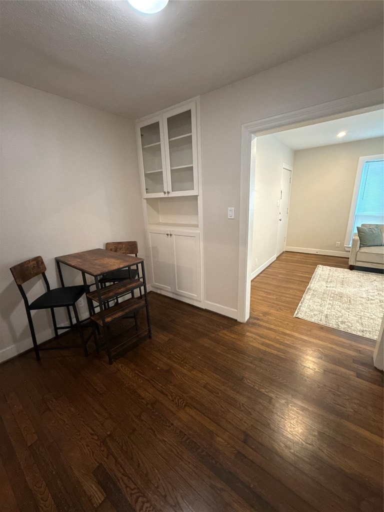 4308 Leeland Street - Photo 3