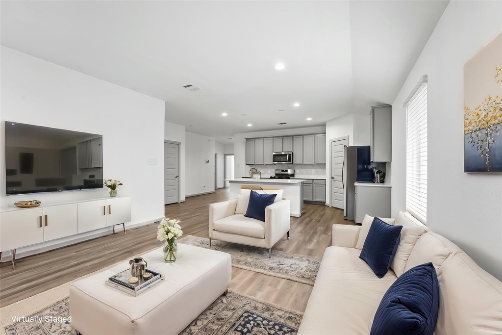 6814 Bradford Terrace Road - Photo 10