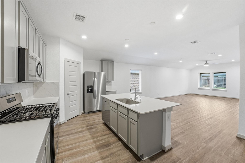 6814 Bradford Terrace Road - Photo 4