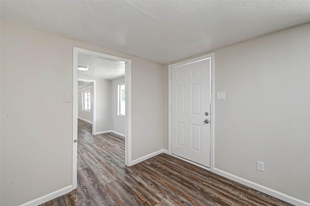 10694 Pine Street - Photo 4