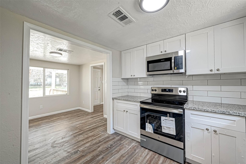 10694 Pine Street - Photo 11