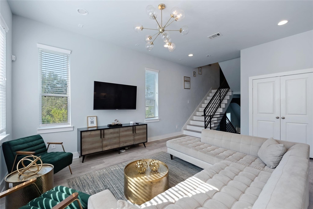3365 Daphne Street - Photo 6