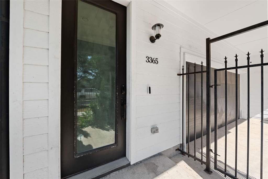 3365 Daphne Street - Photo 1
