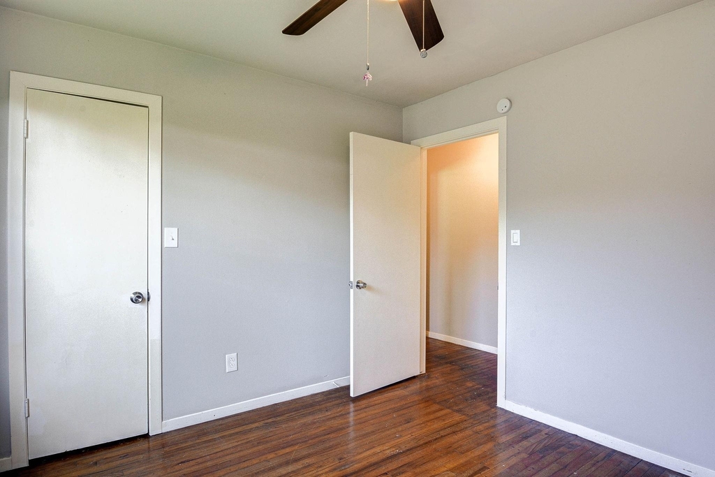 131 Lakewood Drive - Photo 13