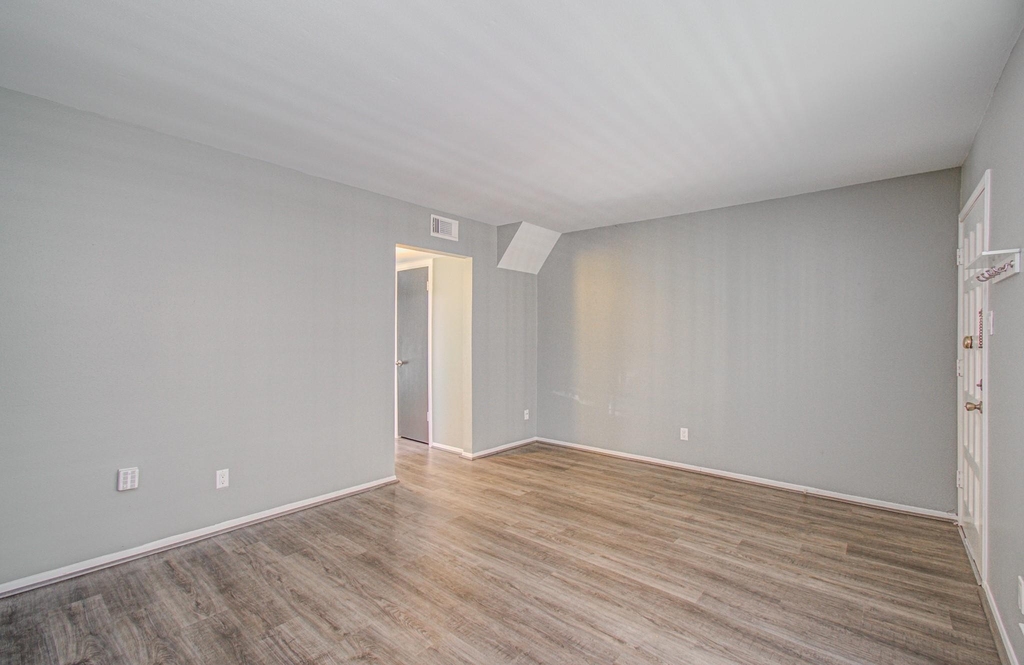 1713 Huldy Street - Photo 5