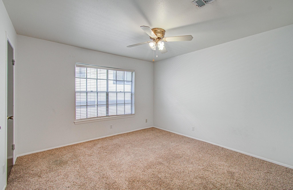 1713 Huldy Street - Photo 14