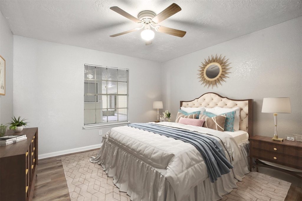 8800 Gulf Freeway - Photo 3