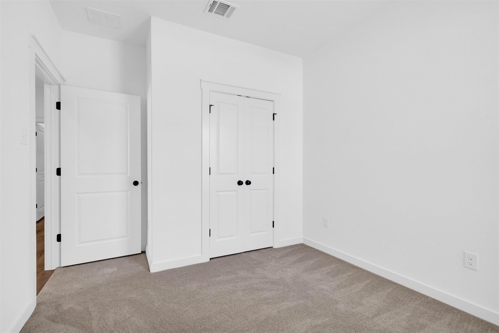 40741 Mostyn Lake Drive - Photo 17