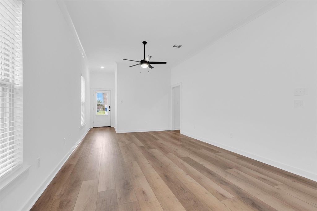 40741 Mostyn Lake Drive - Photo 4