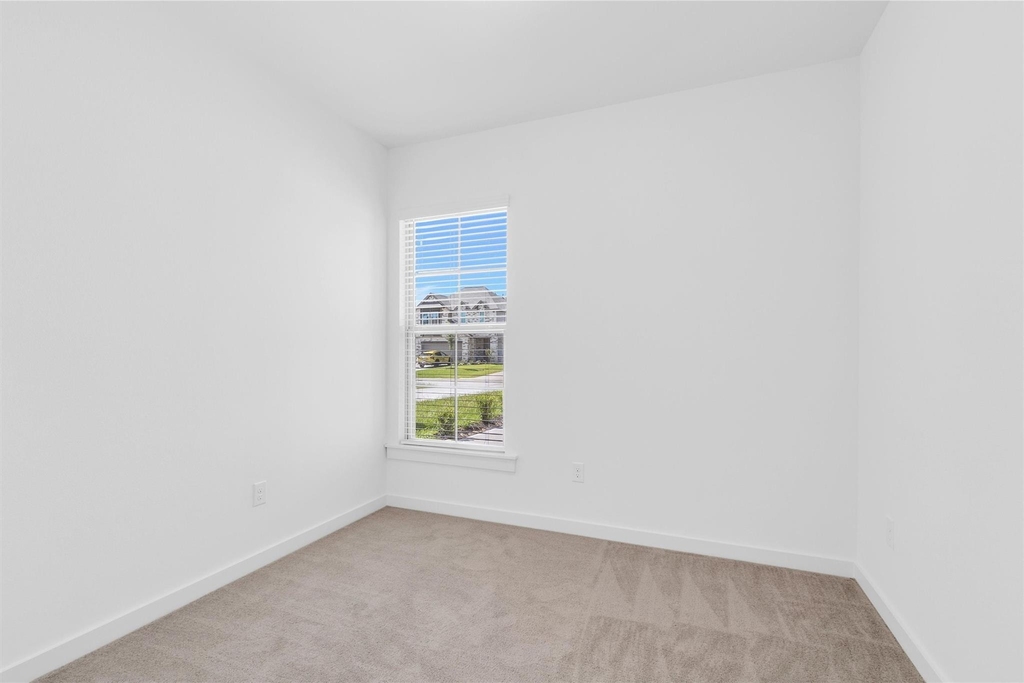 40741 Mostyn Lake Drive - Photo 14