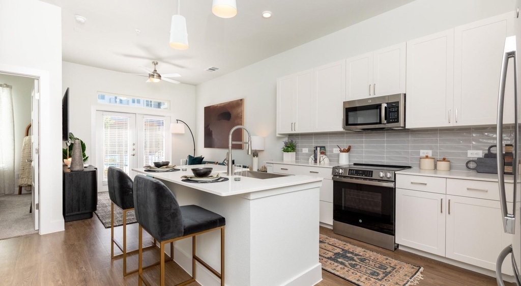 11111 Nexus Avenue - Photo 1