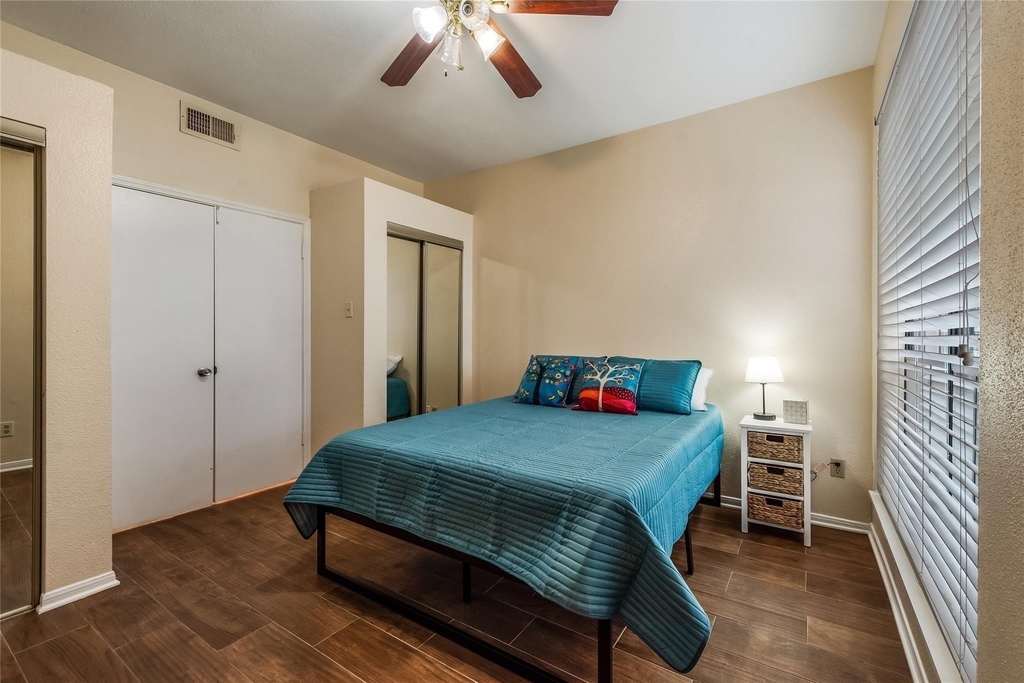 8055 Cambridge Street - Photo 17