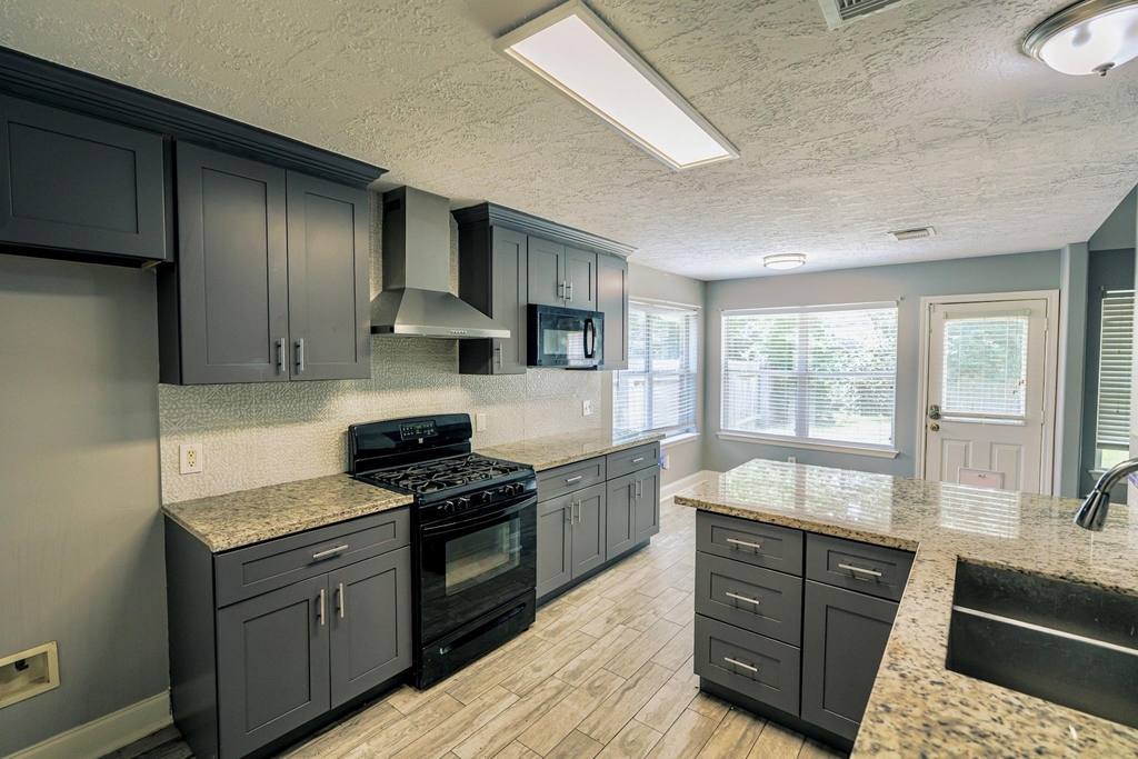 3231 Candlepine Drive - Photo 5