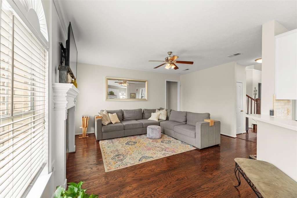 44 Parkway Place - Photo 3