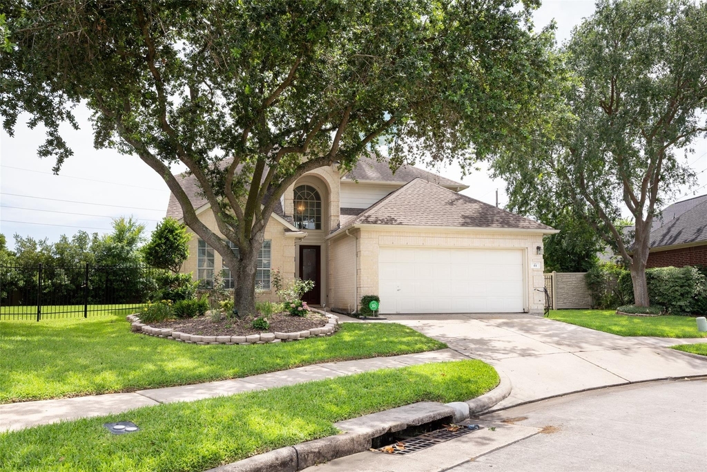 44 Parkway Place - Photo 1