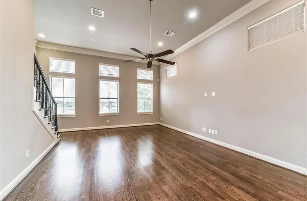 9642 Knight Road - Photo 12