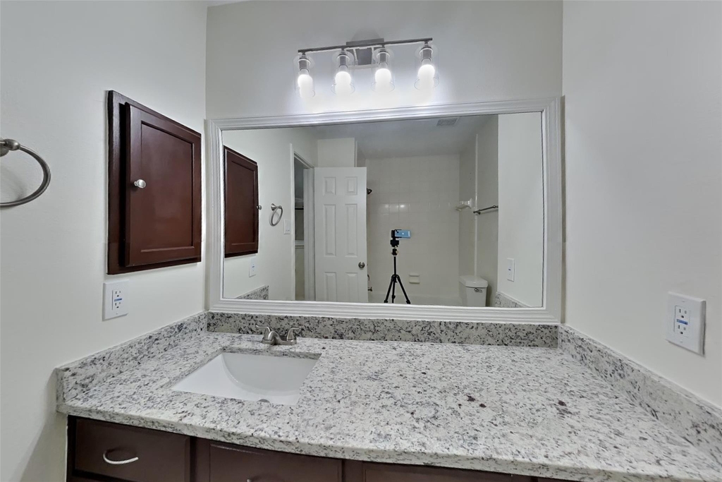 1611 Sterling Village Drive - Photo 14