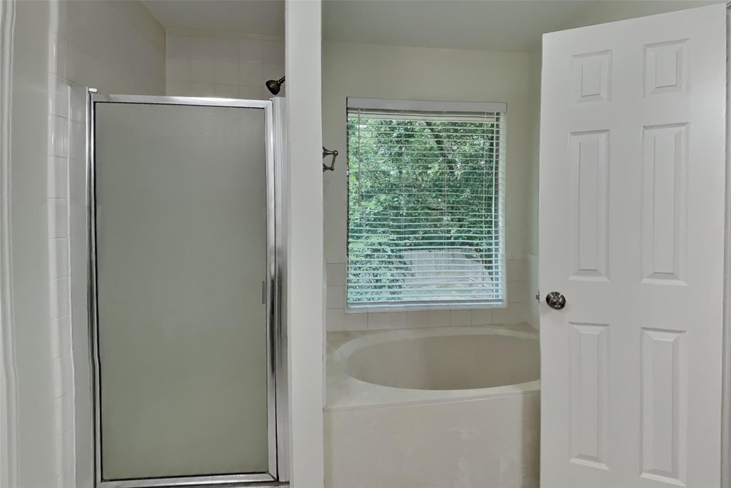 1611 Sterling Village Drive - Photo 8