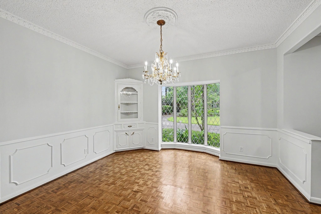 10811 Hunters Forest Drive - Photo 5