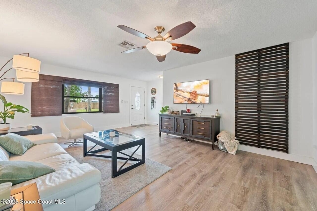 340 Greenway Avenue - Photo 5