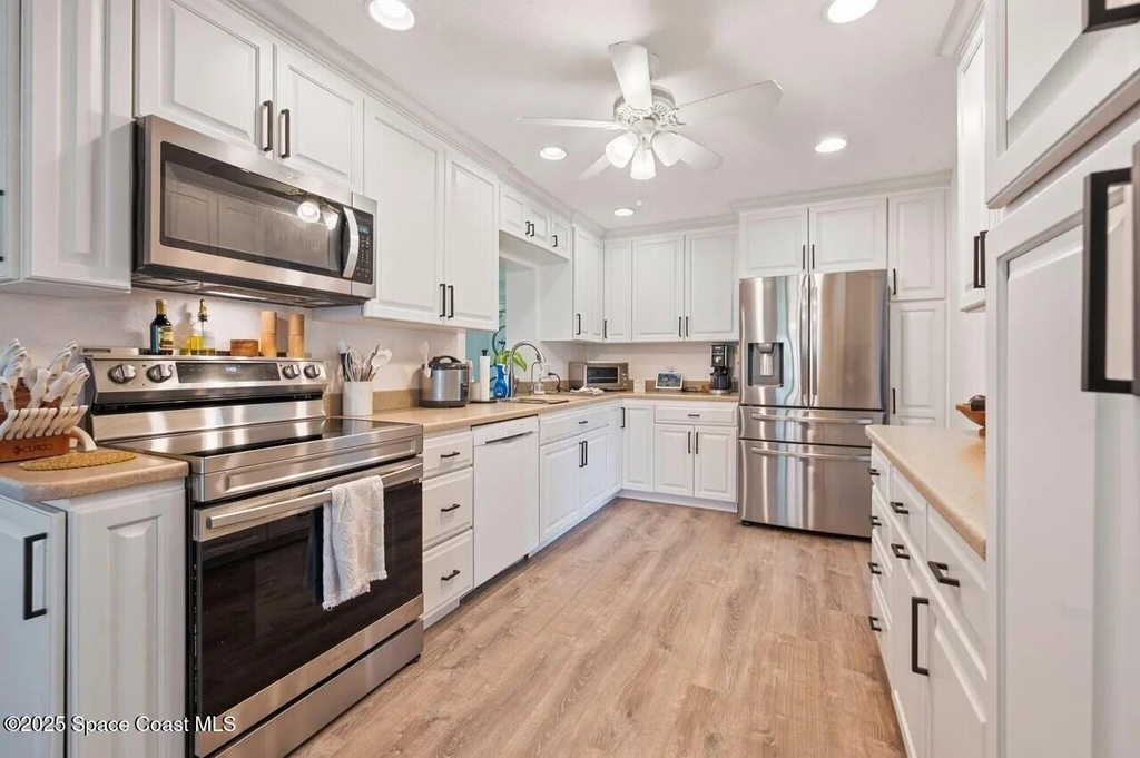 340 Greenway Avenue - Photo 8
