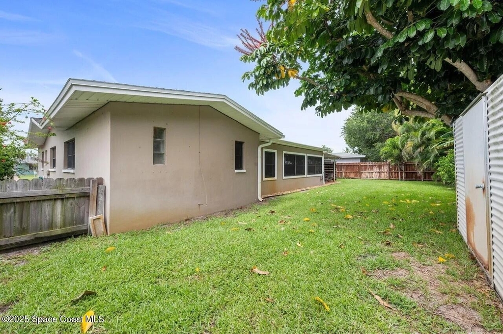 340 Greenway Avenue - Photo 24