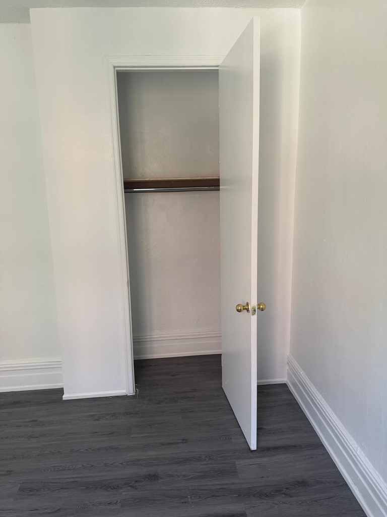 West 184th Street - Photo 5