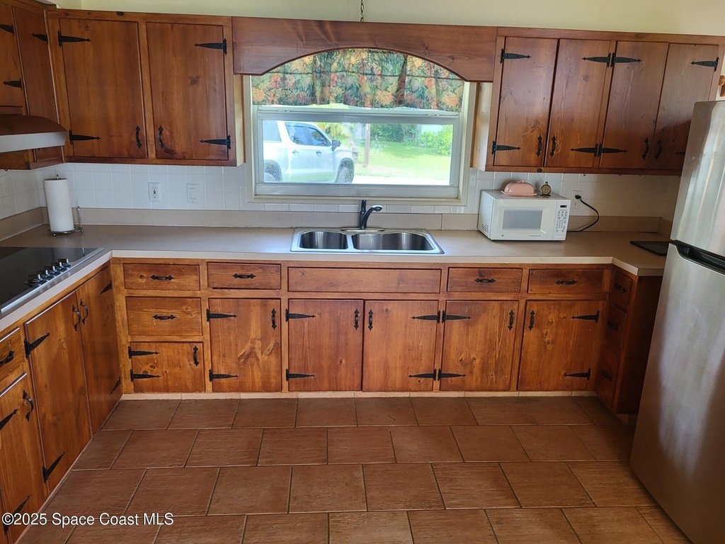 1333 Worth Court Ne - Photo 3
