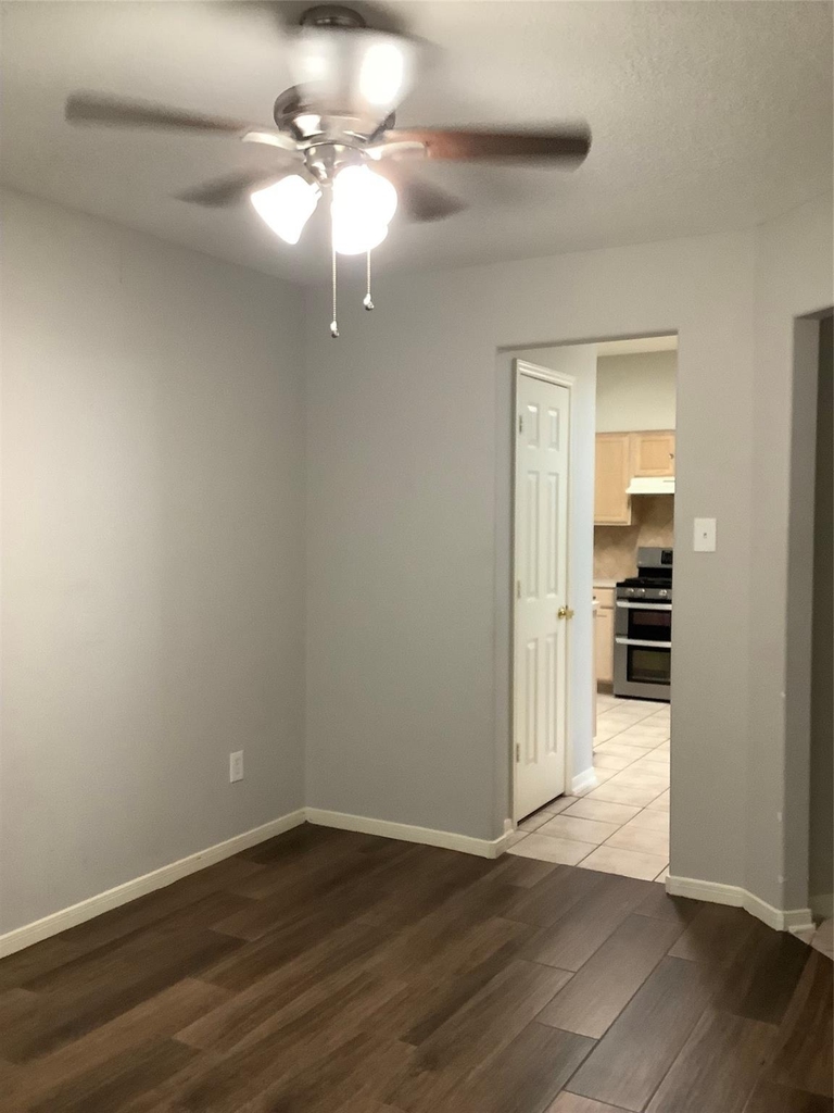 18215 Major Glen Circle - Photo 10