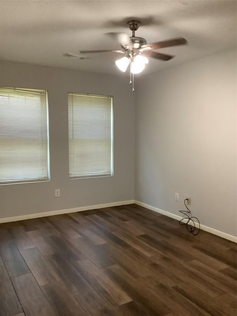 18215 Major Glen Circle - Photo 8