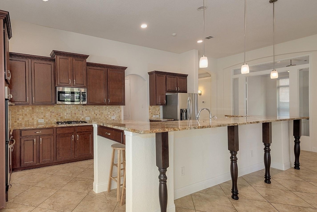46 Caprice Bend Place - Photo 13