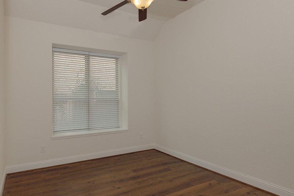 46 Caprice Bend Place - Photo 26