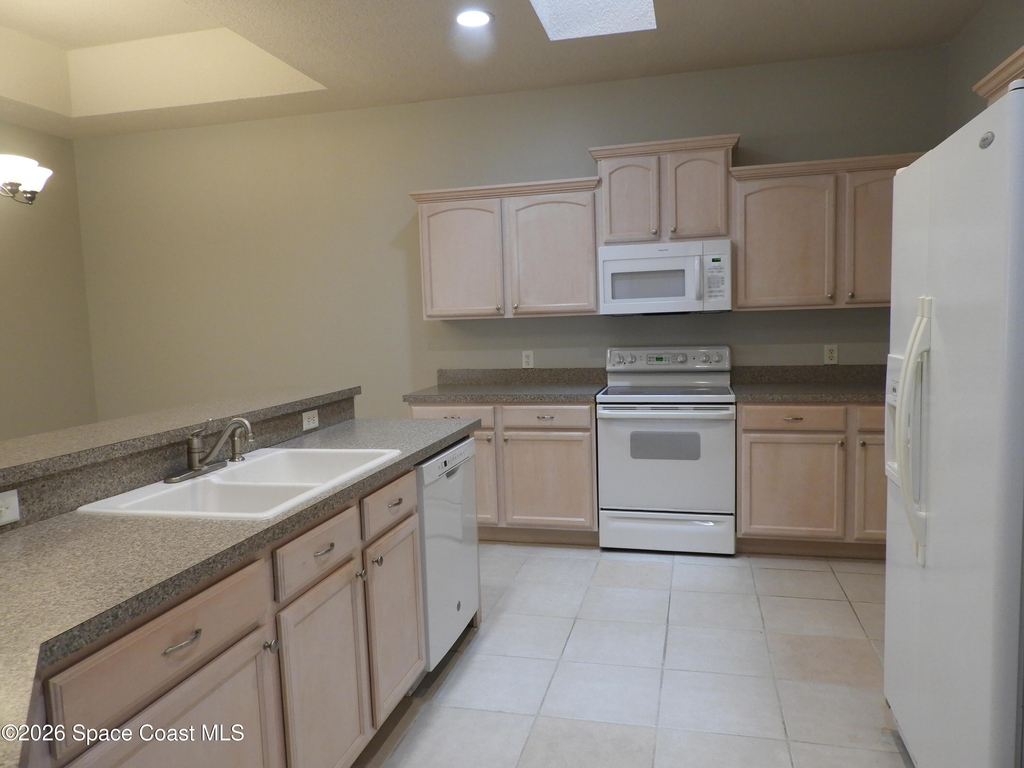 552 Wedge Court Se - Photo 12