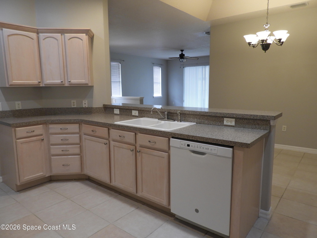 552 Wedge Court Se - Photo 10