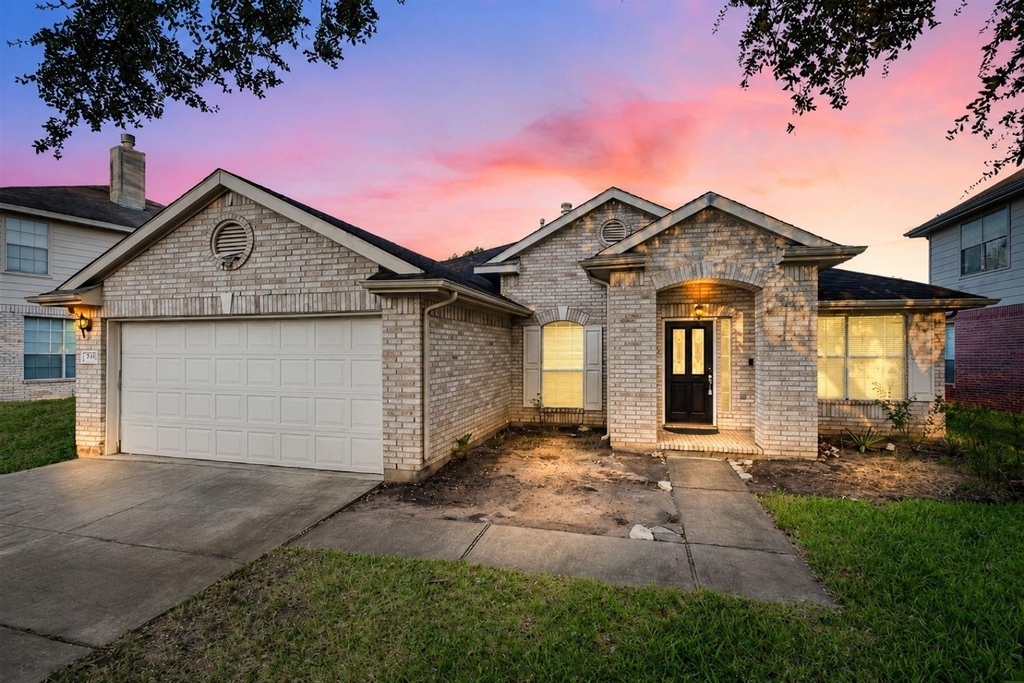 2719 Riverhollow Lane - Photo 0