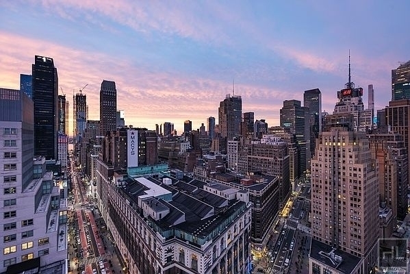 West 34th Street - Photo 0
