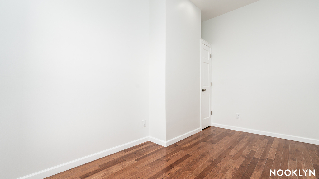 18-69 Greene Ave - Photo 18
