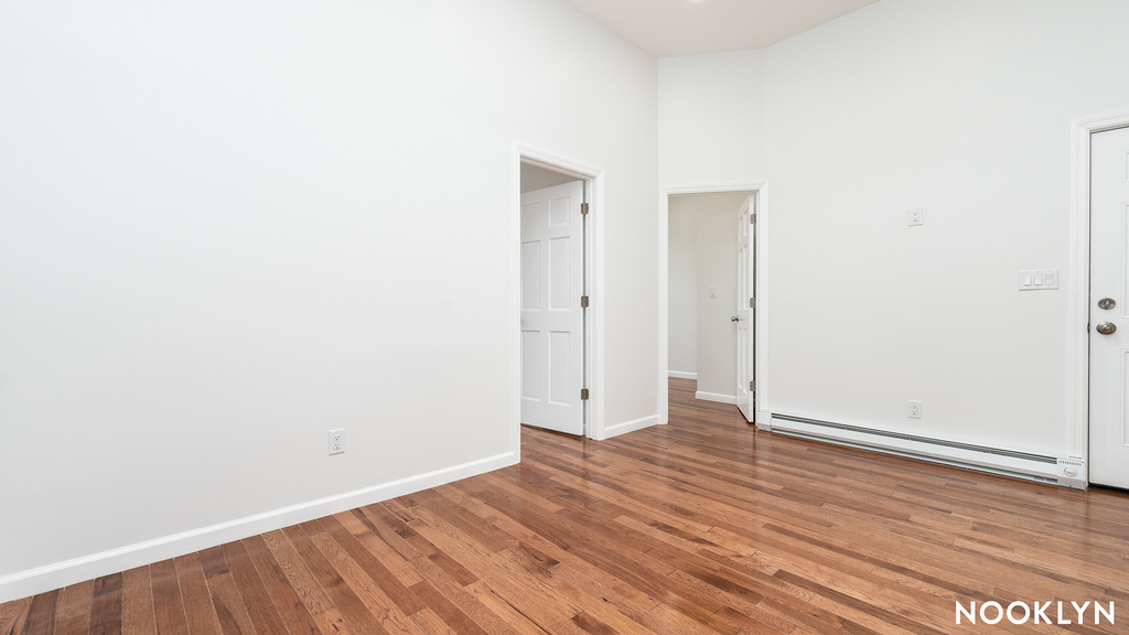 18-69 Greene Ave - Photo 17