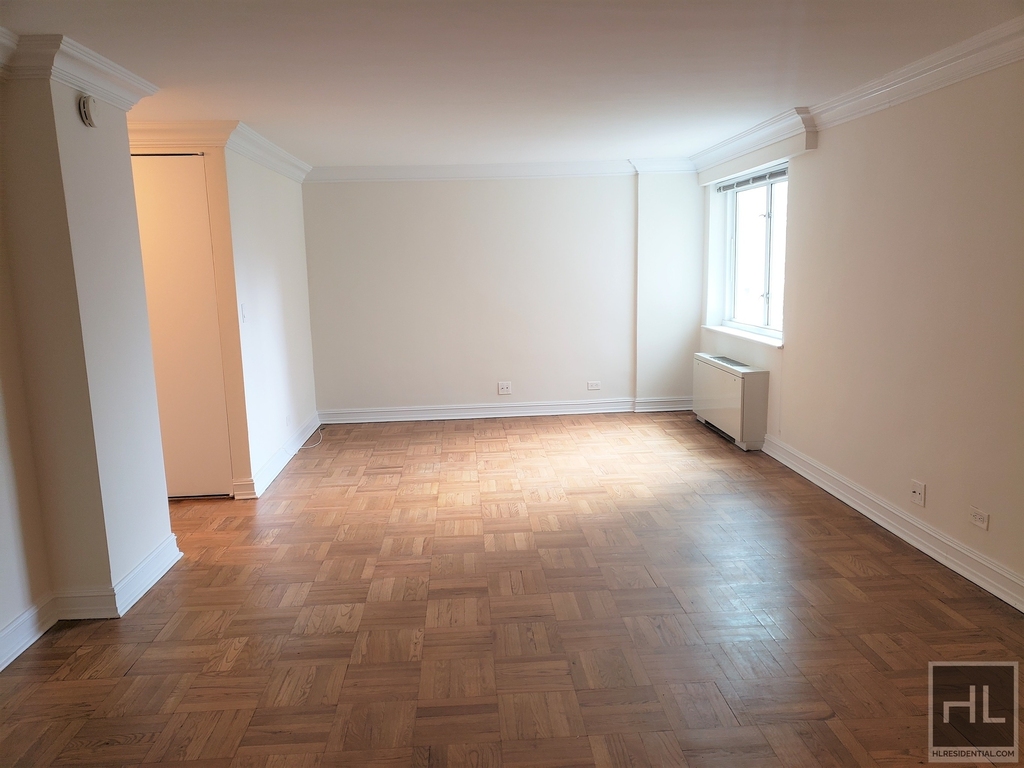 East 71st Street - Photo 1