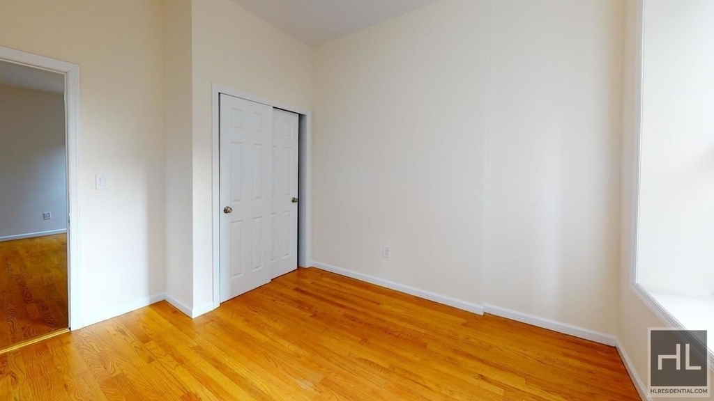 East 38 Street - Photo 2
