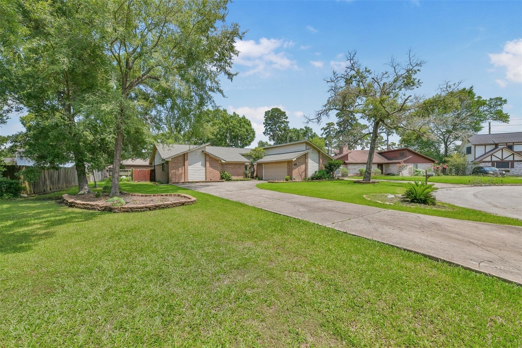 15910 Boatswain Court - Photo 1
