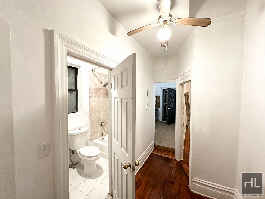 Summit Avenue - Photo 6