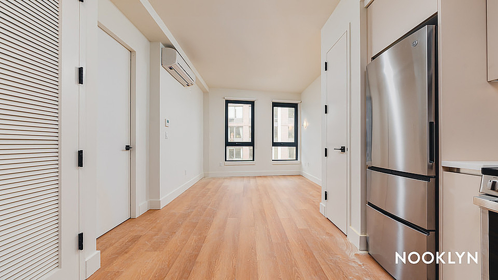 130 Hope St - Photo 1