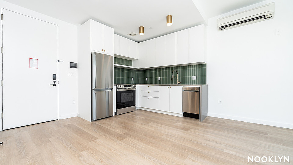 527 Grand Ave - Photo 15