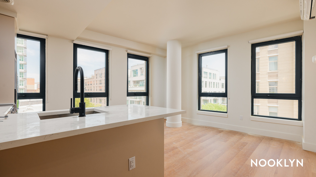 130 Hope St - Photo 1