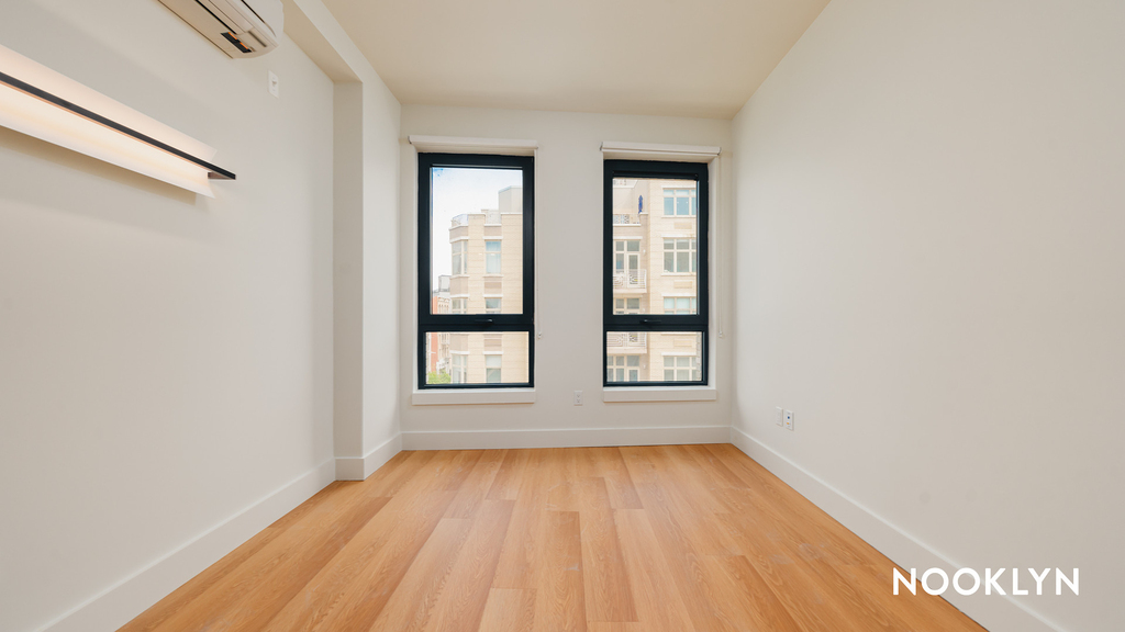 130 Hope St - Photo 5