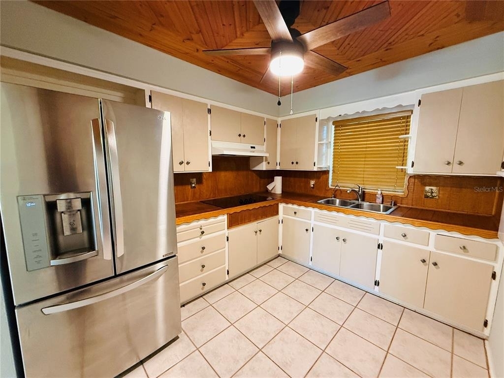 11537 63rd Avenue - Photo 3