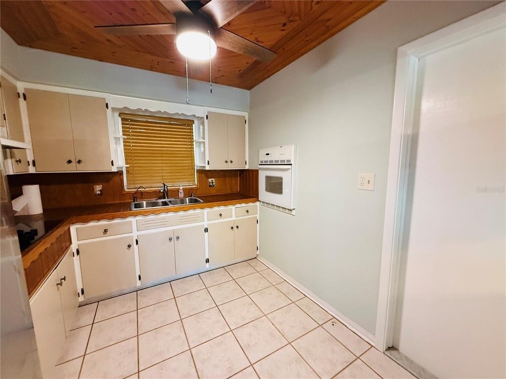 11537 63rd Avenue - Photo 4